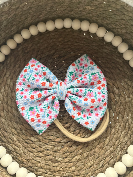 Tiny Wildflowers Bow