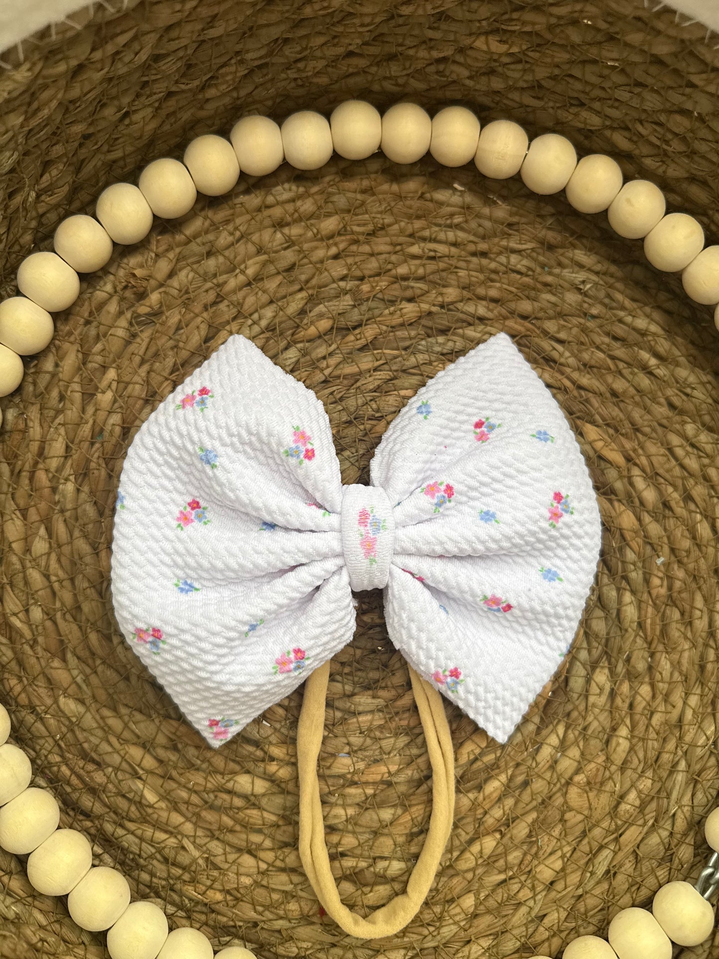 Dainty Flowers Bow