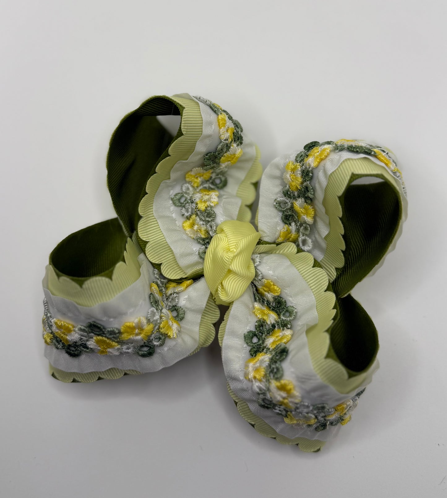 Buttercup Blooms - 5 inch Bow