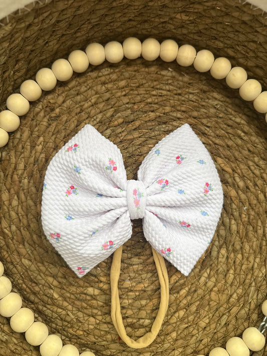 Dainty Flowers Bow